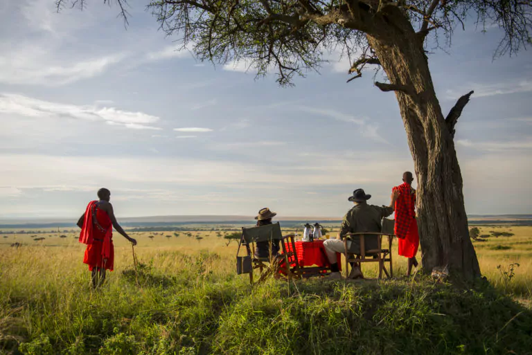 Hochzeitsreise Kenia Masai Mara Sundowner
