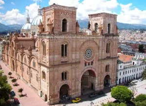 Ecuador_Reisen_Cuenca_Kathedrale_antigua_panorama