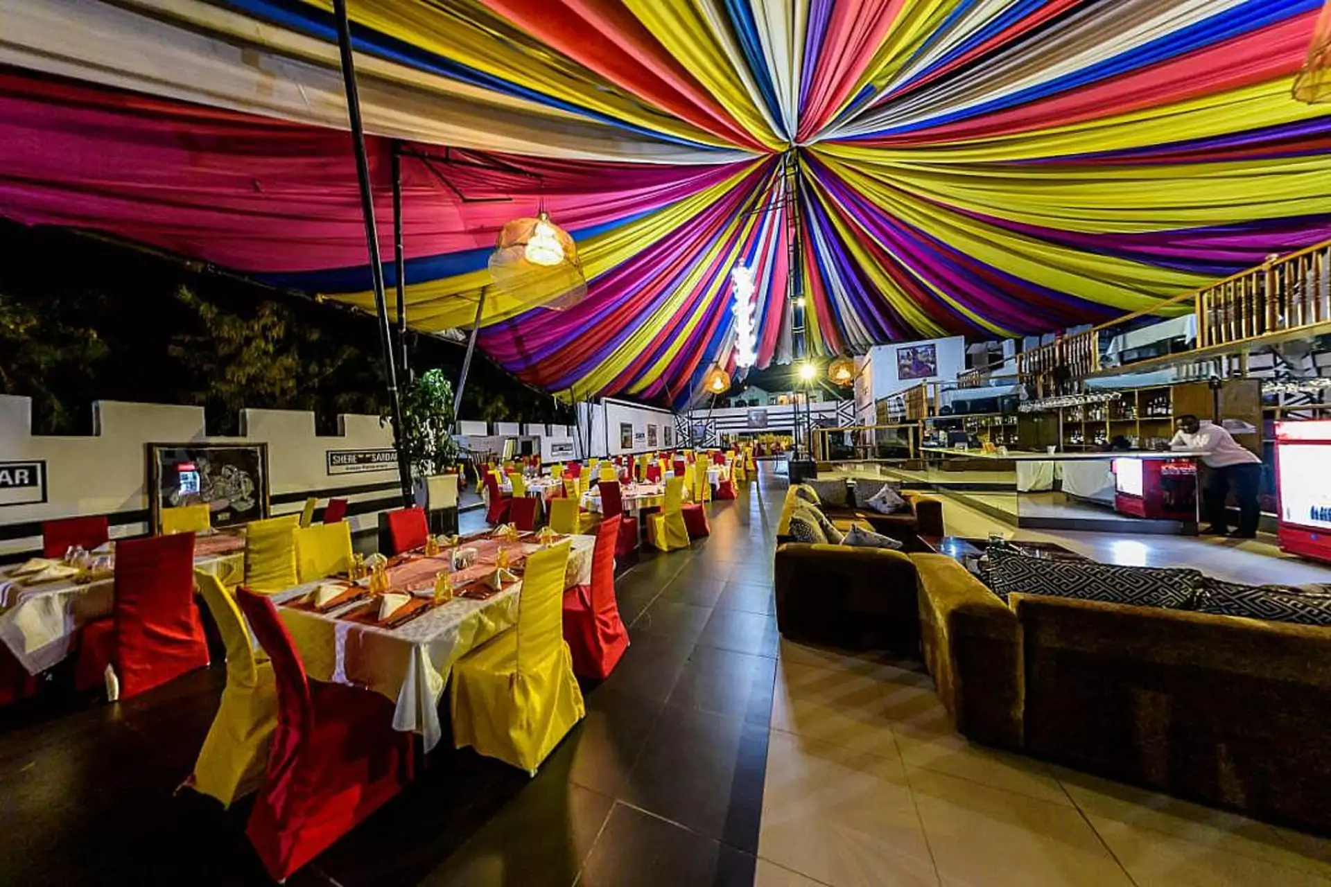 Ruanda_Reise_Kigali_The_Manor_Hotel_Kigali_Indisches_Restaurant