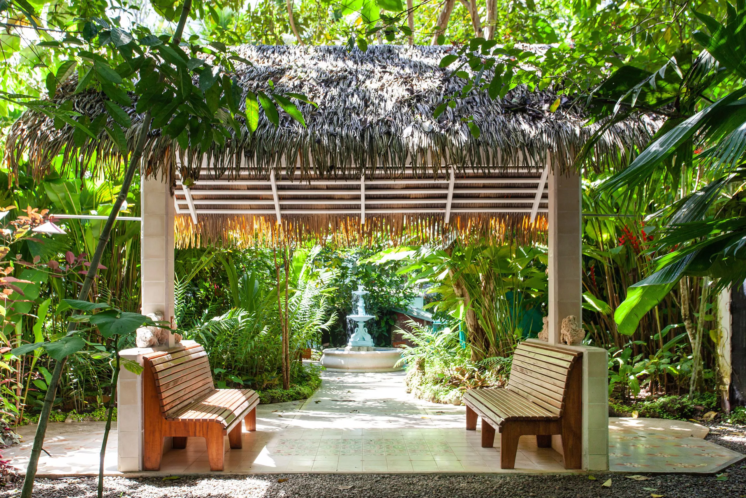 Costa Rica flitterwochen Strandhotel karibik