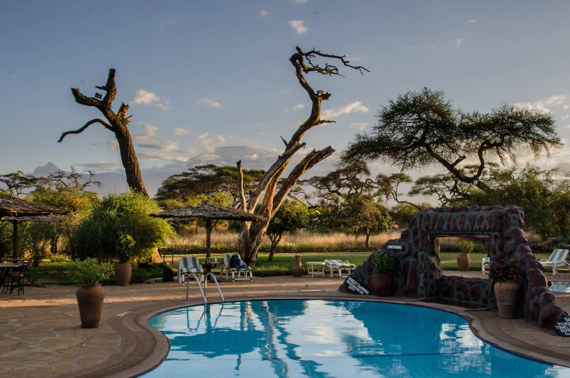 Kenia Safari Amboseli Sentrim Camp Pool Aussicht