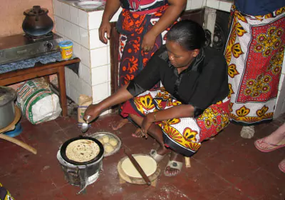 Kenia Safari Diani Beach Kochkurs Chapati backen