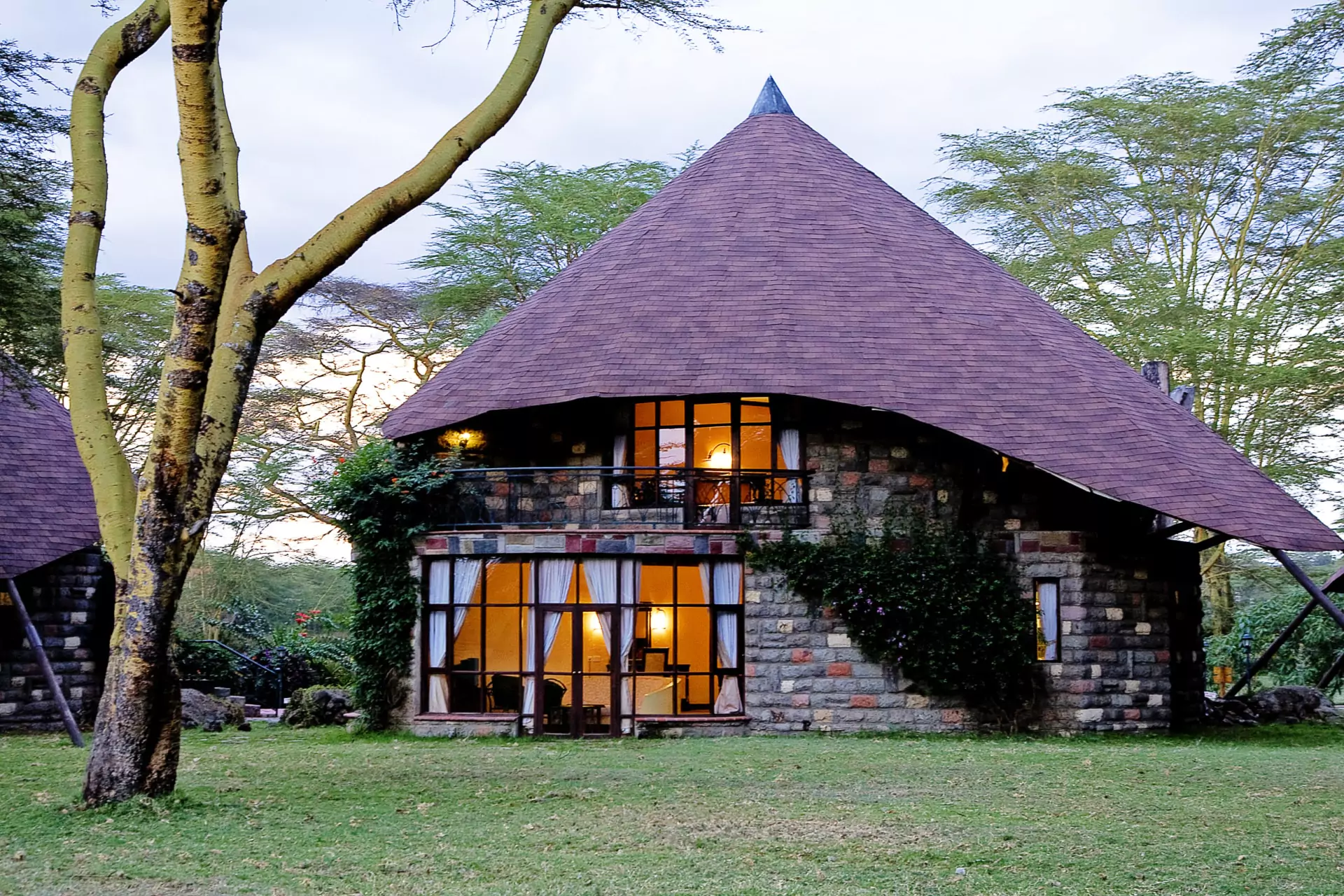 Kenia Safari Lake Naivasha Sopa Resort Zimmer von aussen