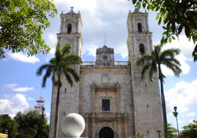 Mexiko Hochzeitsreise Yucatan Valladolid Kirche