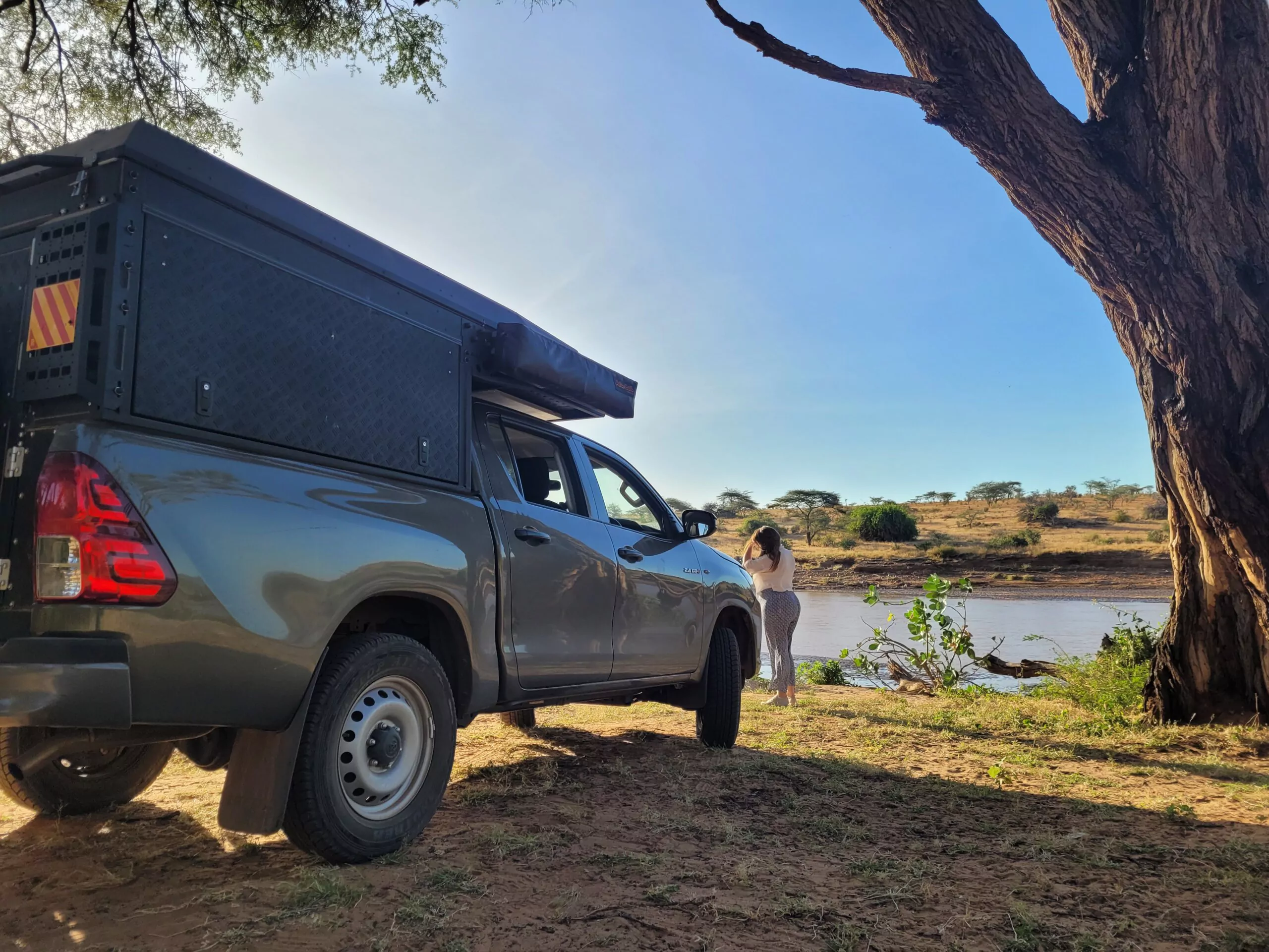 Kenia Mietwagenreise Camper im Samburu am Ewaso Nyiro Fluss