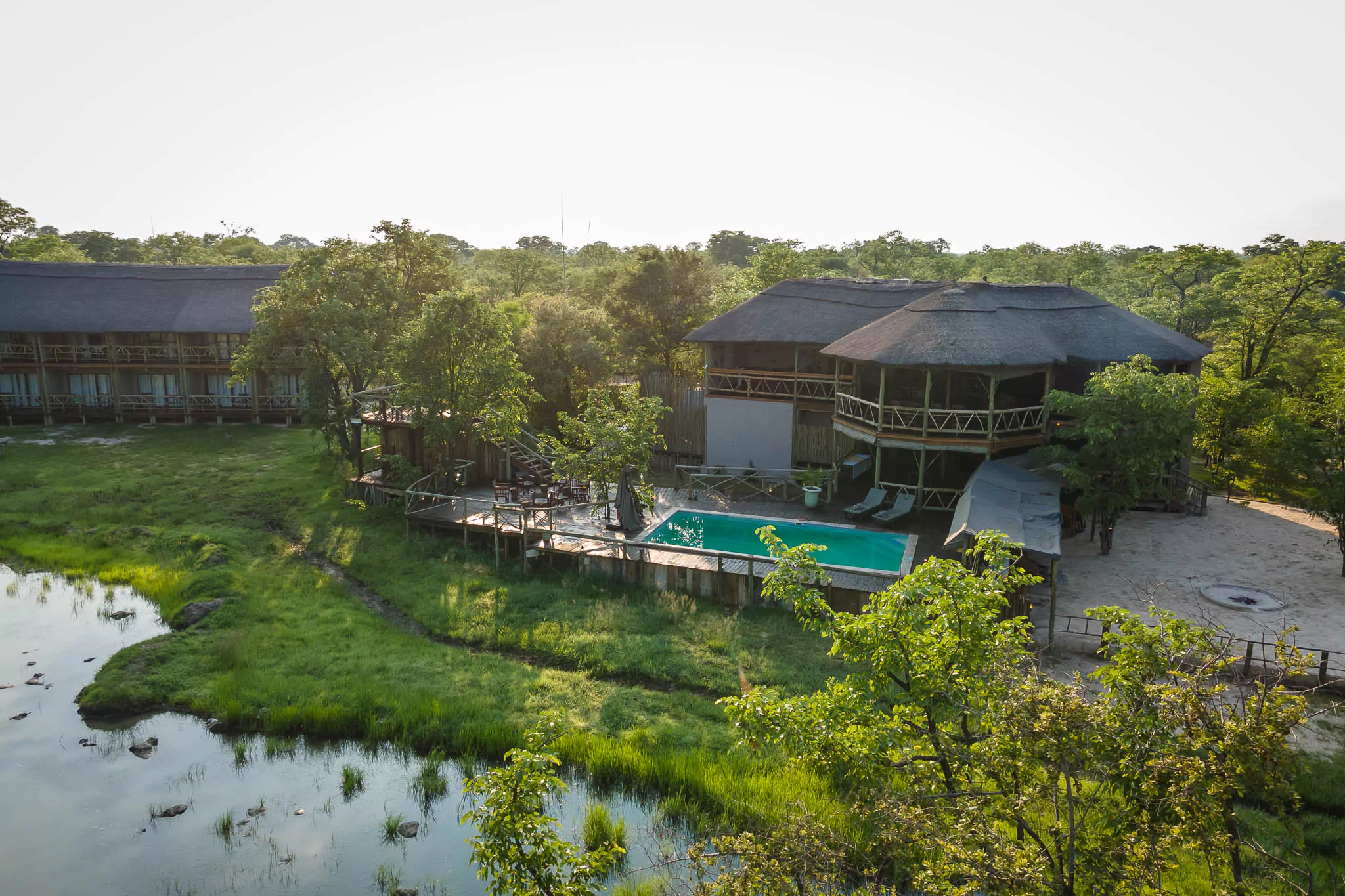 Botswana Safari Chobe Nationalpark Chobe Mopani Forest Lodge Luftansicht