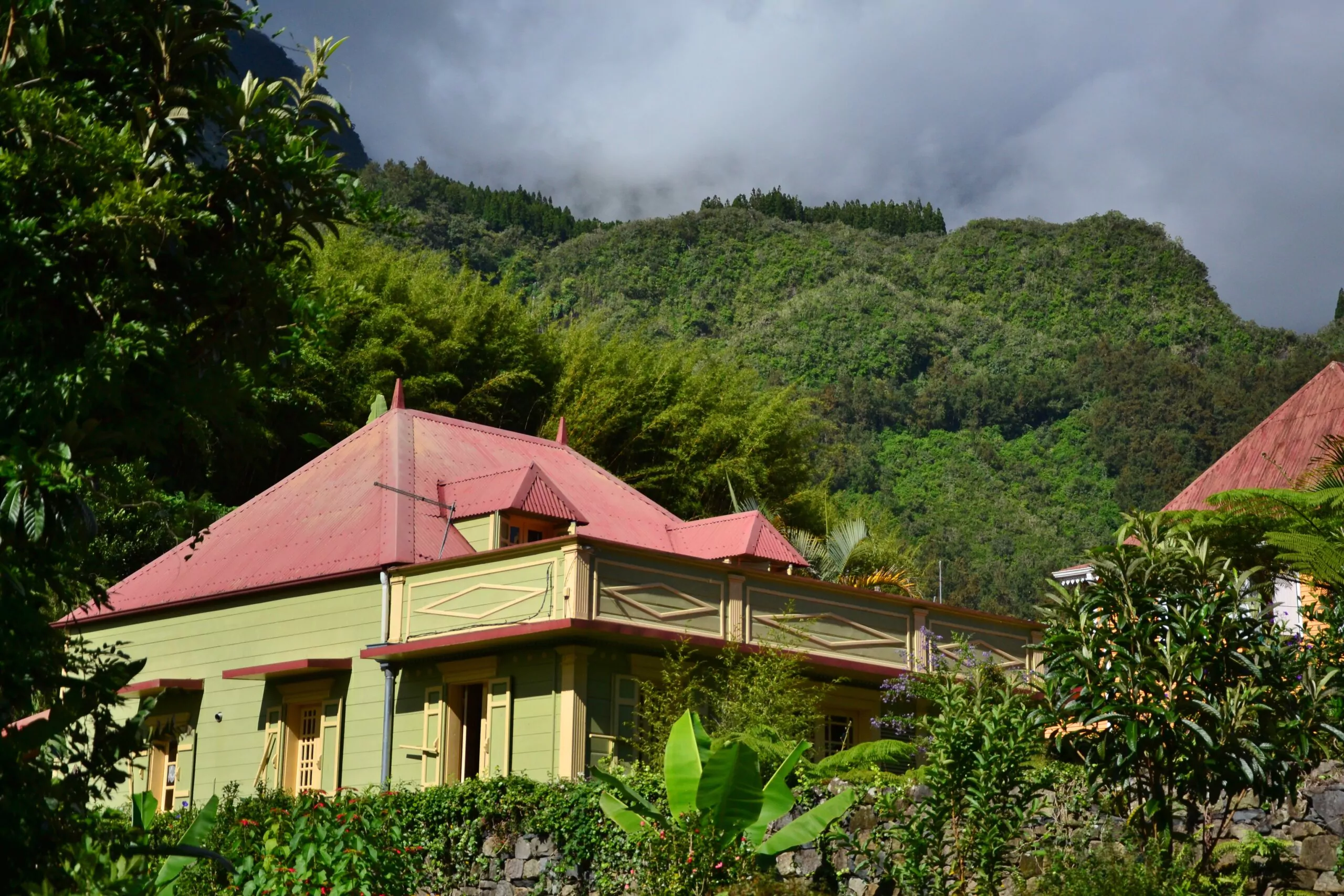 La Reunion Rundreise Hell Bourg Haus